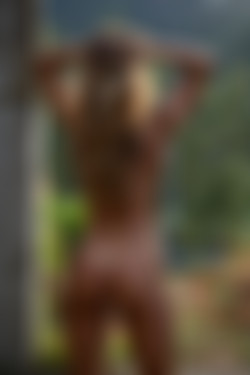 2022phdee/2021-11/[photodromm] 2021-11-24 Goldie - Sunset Electricity II (x42, 3000 px)/Sunset Electricity II (22).jpg