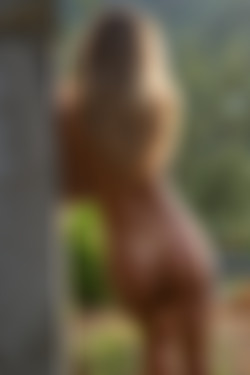 2022phdee/2021-11/[photodromm] 2021-11-24 Goldie - Sunset Electricity II (x42, 3000 px)/Sunset Electricity II (39).jpg