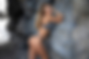 2021phdee/2021-10/[photodromm.com] - 18.10.2021 - Goldie - Splash II (x46, 3000px)/Splash II (2).jpg