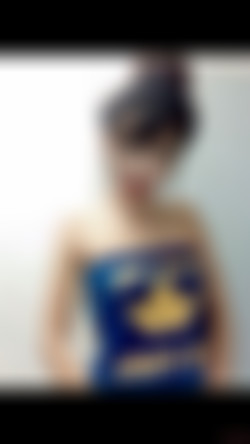 HelloLadyboy.com 3/1Donut1_Profile/donut1_profile_002-by-am.jpg