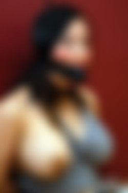 TigerrJuggs.com/Galleries/Bondage Blowjob/pic080816_029.jpg