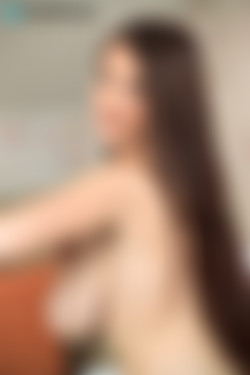 Scoreland.com SiteRip - Part #1/00157-Voluptuous April 2006-Anna Song/1600/AnnaSong057.jpg