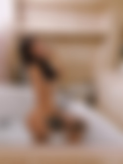 @arilaviee/Images/1620x2160_e9a035a2d970aa9b0fc604e2093c7767.jpg