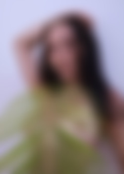 @arilaviee/Images/1712x2397_bd8297f0758b33af250fad63697e0618.jpg