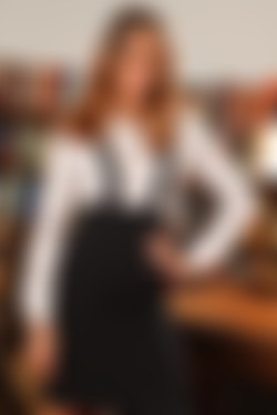 Only Secretaries In Suits 12.01.2012 - 26.12.2012/6th November 2012/Sammie Pennington_usxt1e59/9ok_0002.JPG