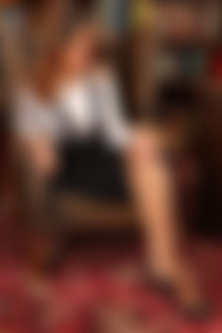 Only Secretaries In Suits 12.01.2012 - 26.12.2012/6th November 2012/Sammie Pennington_usxt1e59/9ok_0005.JPG
