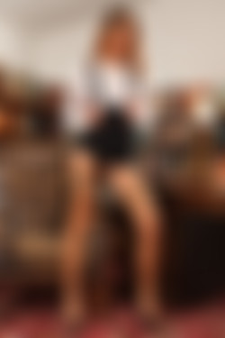 Only Secretaries In Suits 12.01.2012 - 26.12.2012/6th November 2012/Sammie Pennington_usxt1e59/9ok_0043.JPG