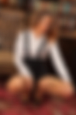Only Secretaries In Suits 12.01.2012 - 26.12.2012/6th November 2012/Sammie Pennington_usxt1e59/9ok_0048.JPG
