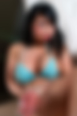 TigerrJuggs.com/Galleries/Bikini Bondage/pic081231_004.jpg