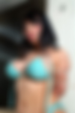 TigerrJuggs.com/Galleries/Bikini Bondage/pic081231_032.jpg