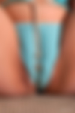 TigerrJuggs.com/Galleries/Bikini Bondage/pic081231_058.jpg