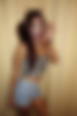 HelloLadyboy.com 3/1Donut1_Date/donut1_date_004-by-am.jpg