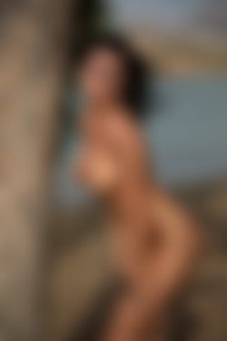2022phdee/2022-06/[photodromm] 2022-06-26 Claire - The Lakeshores (x46, 3000 px)/The Lakeshores (19).jpg