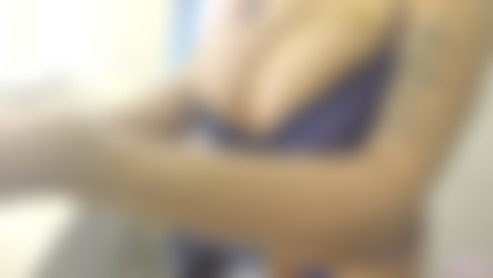 LeanneCrow.com part 2/Baby Blue Sweater GoPro 1 (2020.04.03).mp4